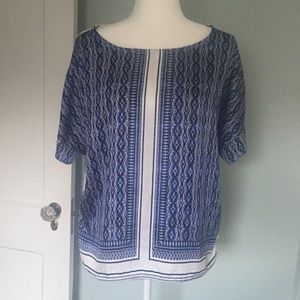 Blue and white short sleeve top